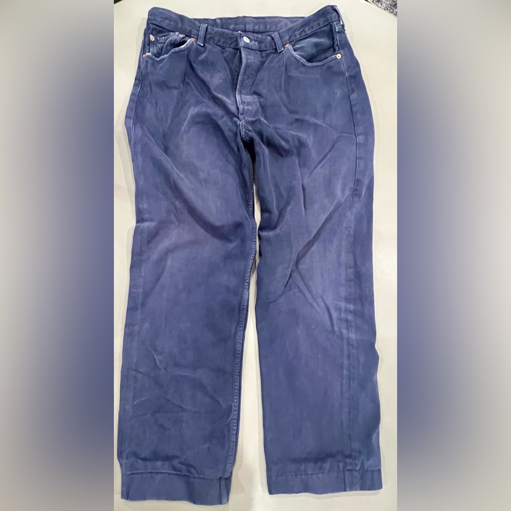 Levi’s Unique Dark Indigo Jeans